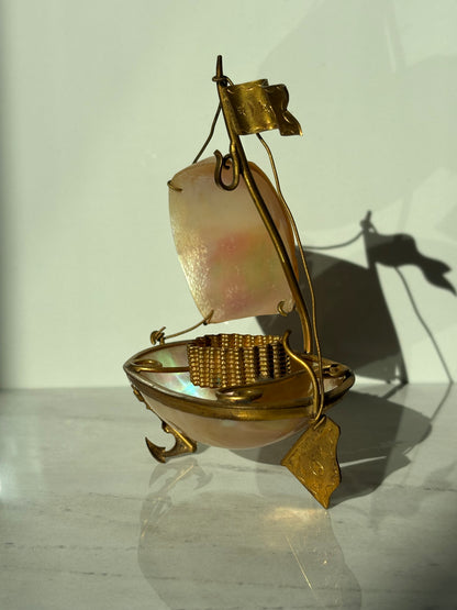 Palais Royal Sailboat