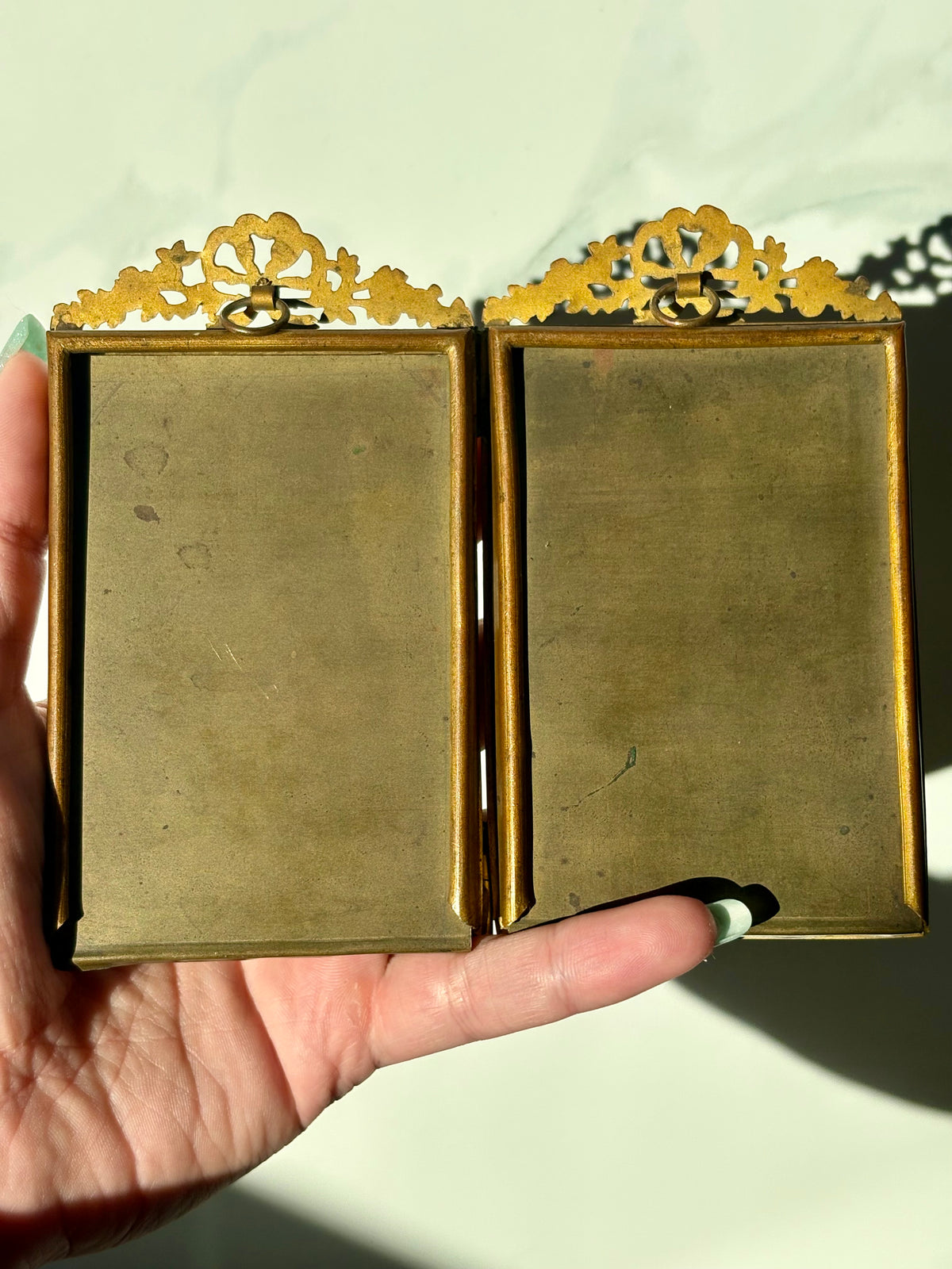 Antique Double Bow Frame